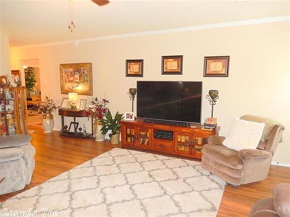 4th image of 5725 Little Elm Ln