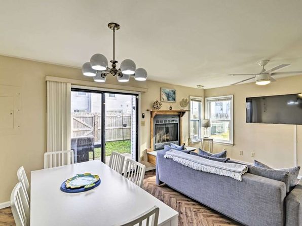 1525 Sword Dancer Dr