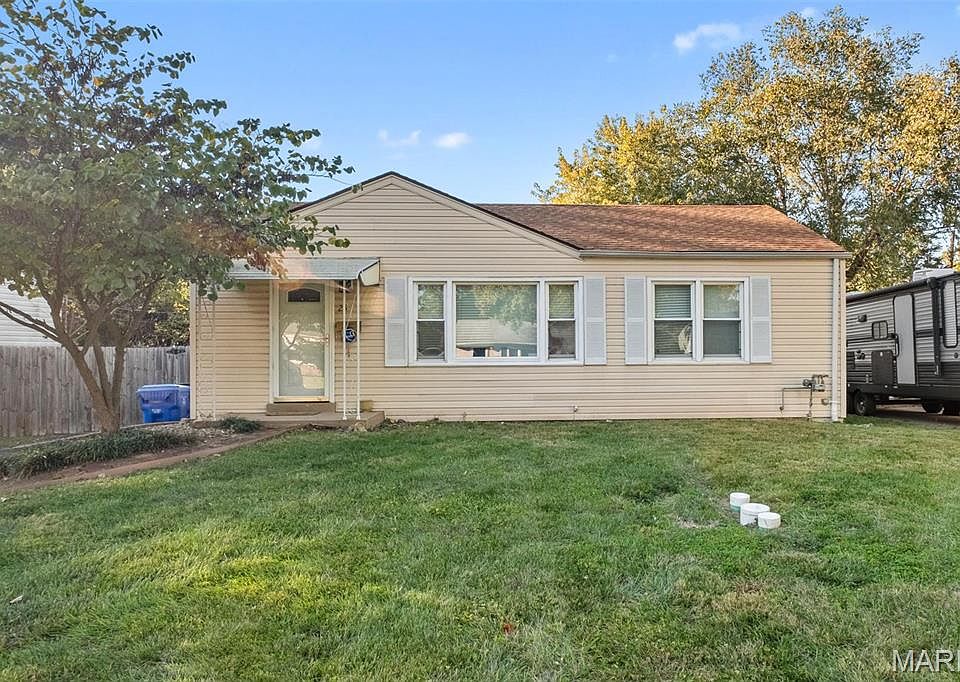 1st image of 25 La Venta Dr