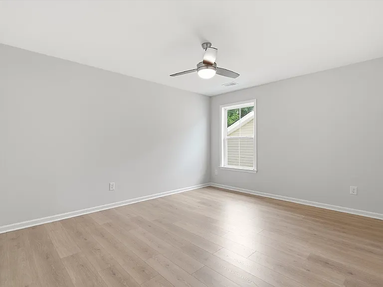 8646 Windsor Hill Blvd — Photo 36