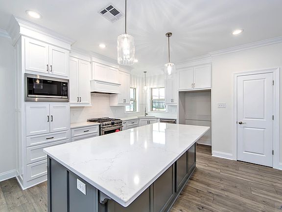 4th image of 434 Rosella Dr