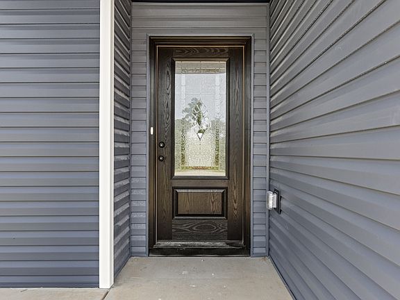 3rd image of 1061 Charles Thomas Dr
