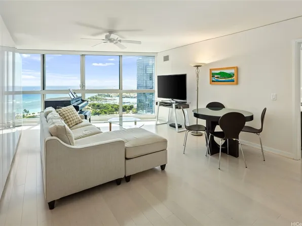 1177 Queen St APT 3205, Honolulu, HI 96814