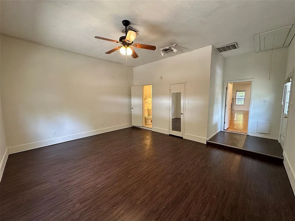 4 bed, 1700 sqft, $4,200 — Photo 4