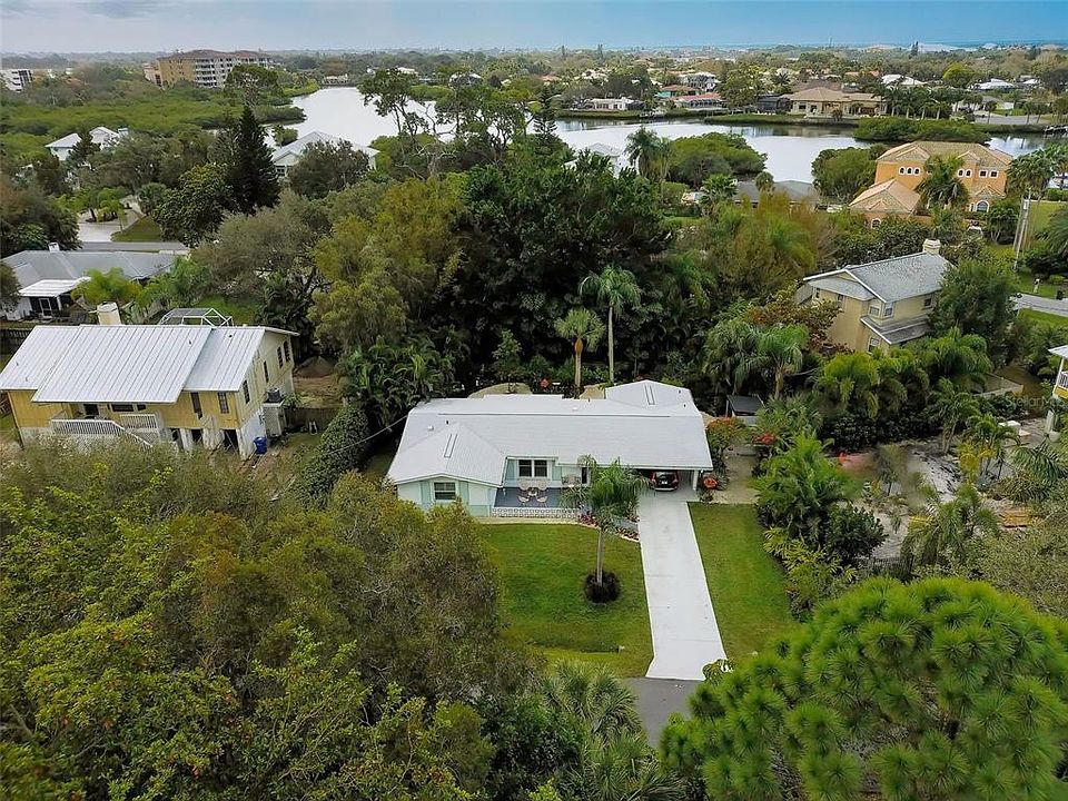 1st image of 41 Westview Dr