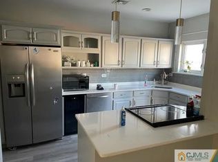 765 Mary St, Perth Amboy, NJ 08861