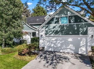 8965 Quail Run Dr, Sandy, UT 84093