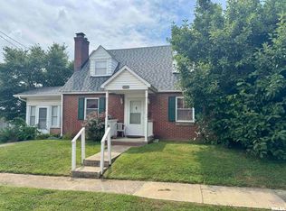 215 S Jackson St, Harrisburg, IL 62946
