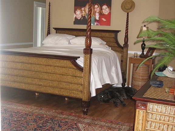large master, insuite bath, double closets