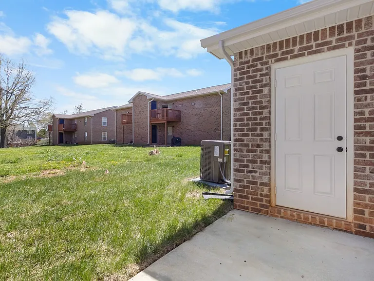 3873 Jockey Dr — Photo 25