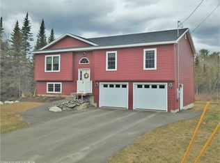 243 Partridge Ln, Hermon, ME 04401