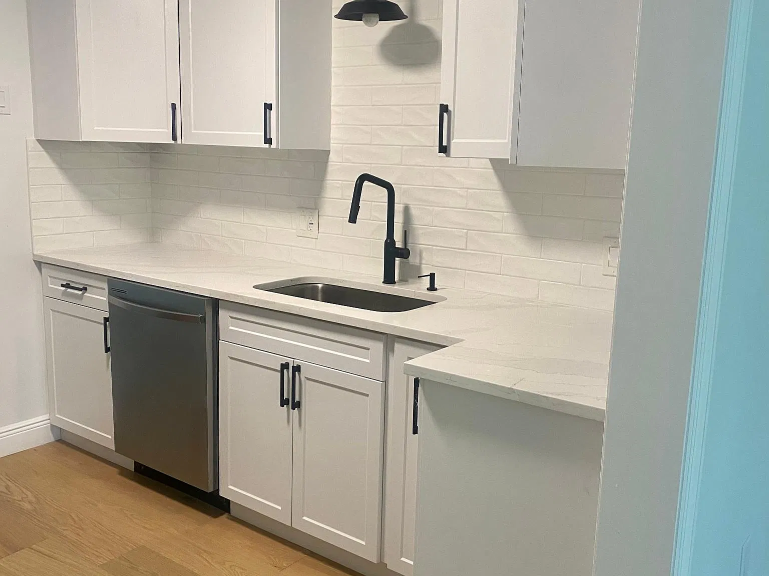 2 bed, 1320 sqft, $3,200 — Photo 3