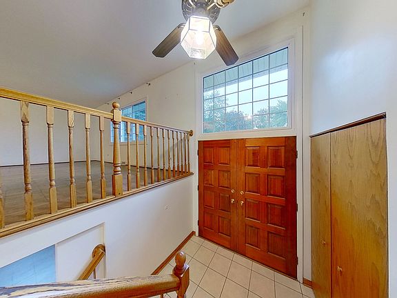 2nd image of 2516 Jackson Dr