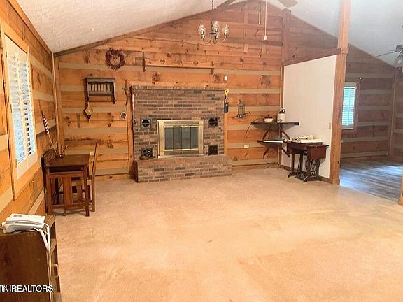 2nd image of 116 Old Doc Rogers Rd