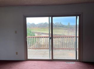 5135 Meadow View Ln, Auburn, CA 95602