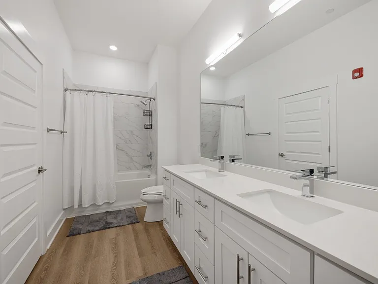 542 Southgate Ave #302 — Photo 15