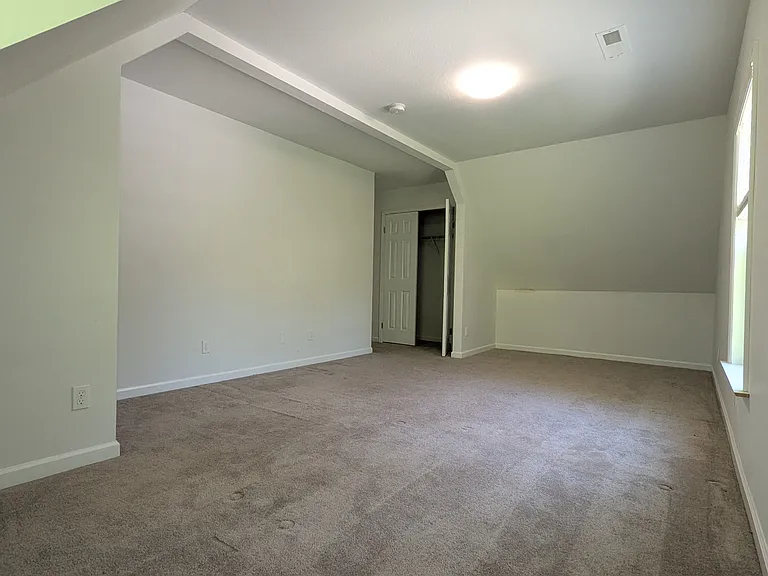 1130 Twin Hill Ln — Photo 30