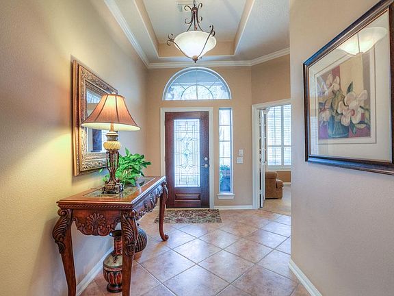 5th image of 1610 S Lago Vista Dr