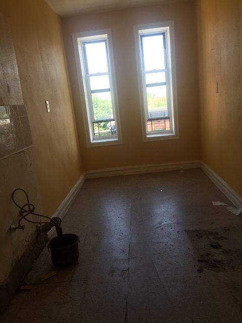 2nd image of 500 Saint Johns Pl APT 5A
