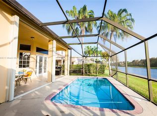 2983 Oakbrook Dr, Fort Lauderdale, FL 33332