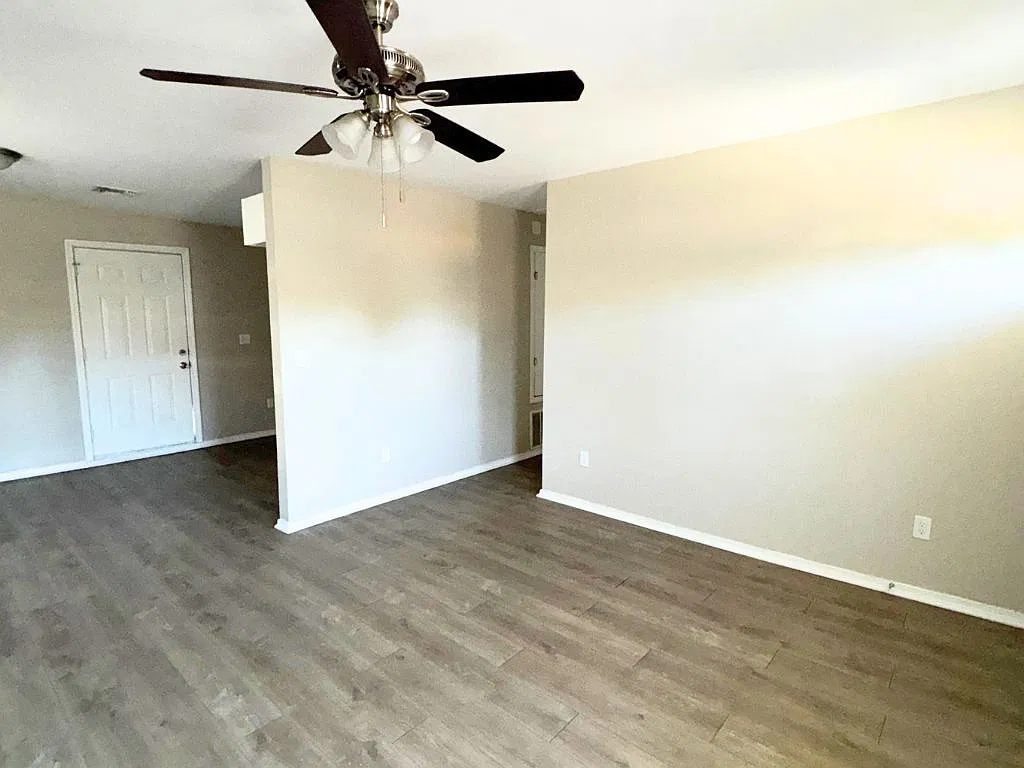 1629 East Hill St. Oklahoma City OK 73111 — Photo 4