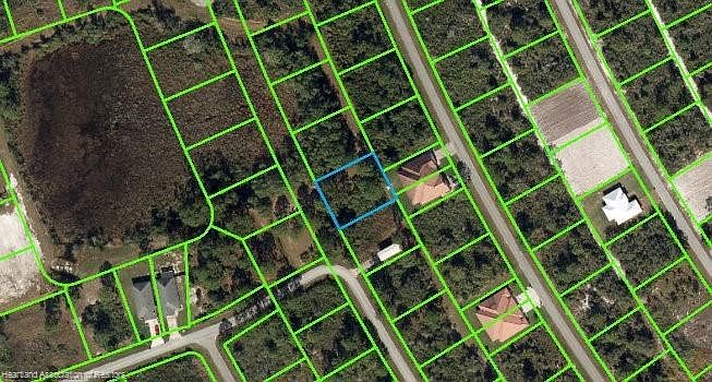 1st image of 6877 Dickinson Dr