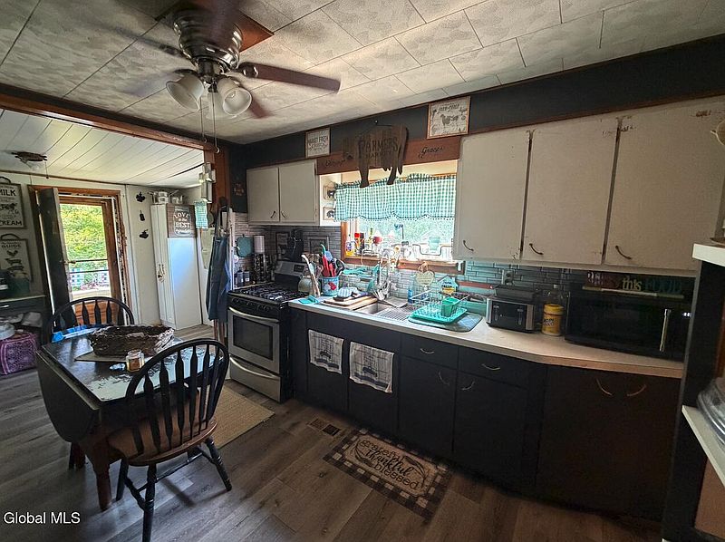 4th image of 206 Rural Grove Road