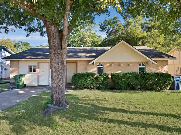 318 Nickens Rd, Garland, TX 75043