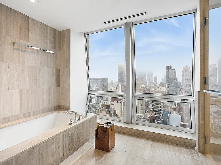 400 5th Ave #52F — Photo 3