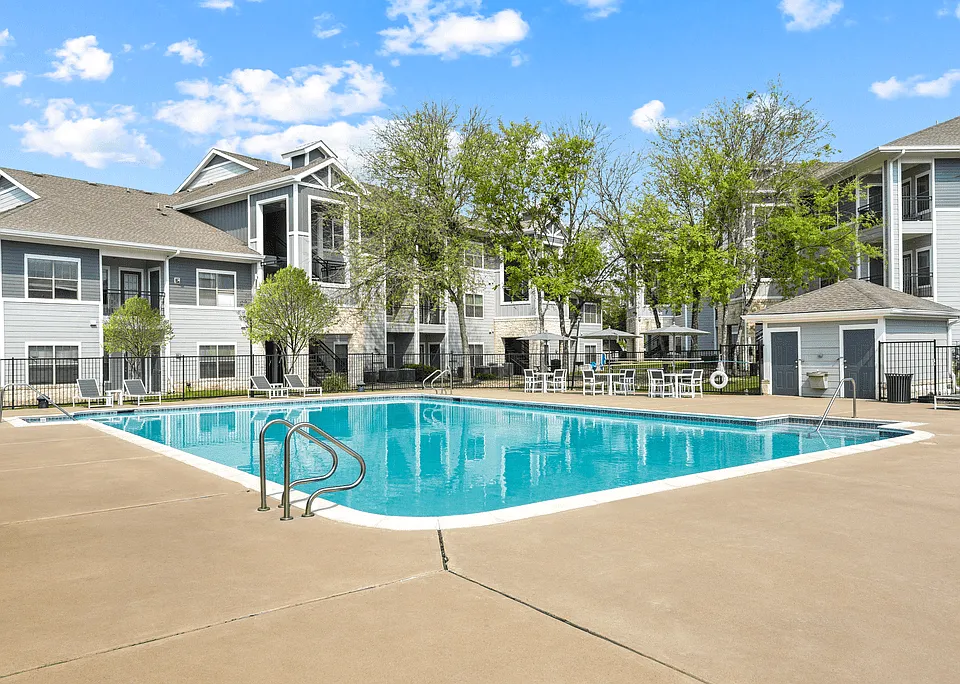 Park Place at Loyola Apartments