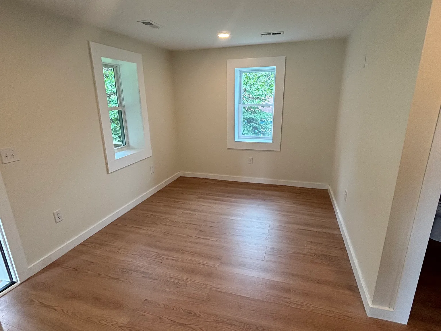2 bed, 672 sqft, $1,350 — Photo 4