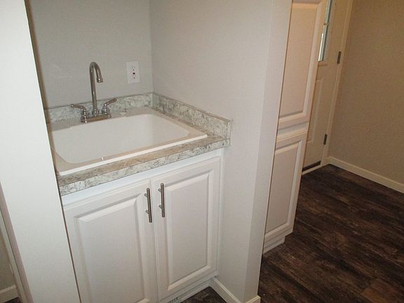 4th image of 14217 Filmore Dr