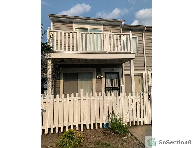 4472 Provincetown Dr photo 1