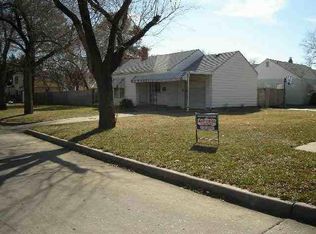 1207 S George Washington Dr, Wichita, KS 67211