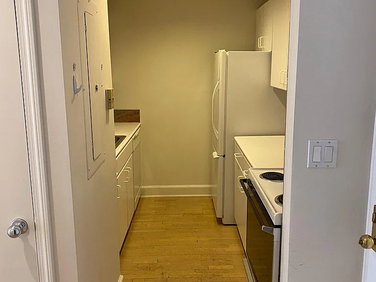 2 Clarendon St #605 — Photo 7