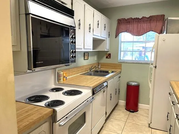 1152 Circle Dr #D — Photo 7