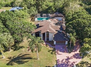 895 Woodlands Dr, Port Saint Lucie, FL 34952