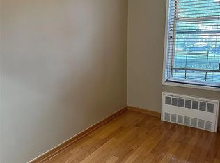 (Undisclosed Address), Fresh Meadows, NY 11366