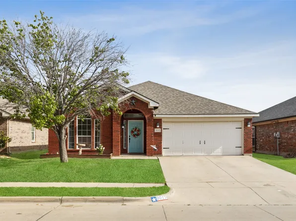 9017 Winding River Dr, Fort Worth, TX 76118