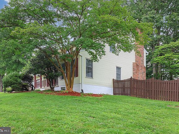 4th image of 15407 Silvan Glen Dr