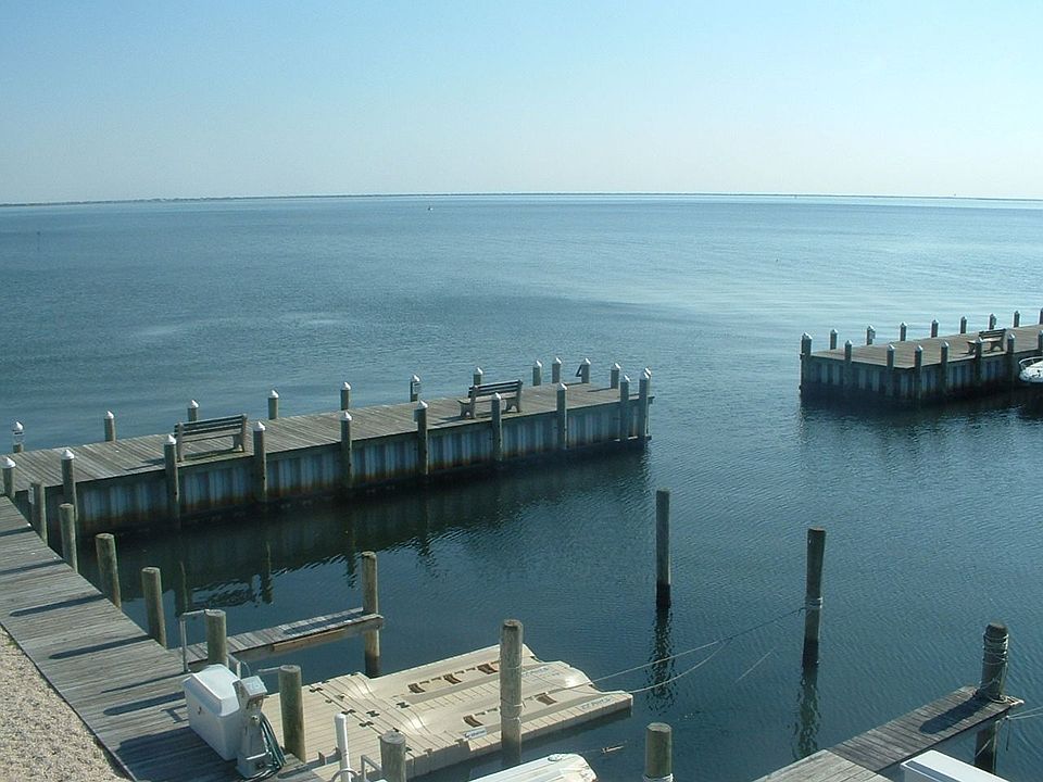 2nd image of 1 Grand Bay Hbr