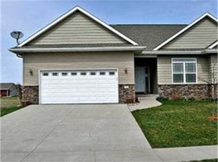 216 Windflower Ln, Solon, IA 52333