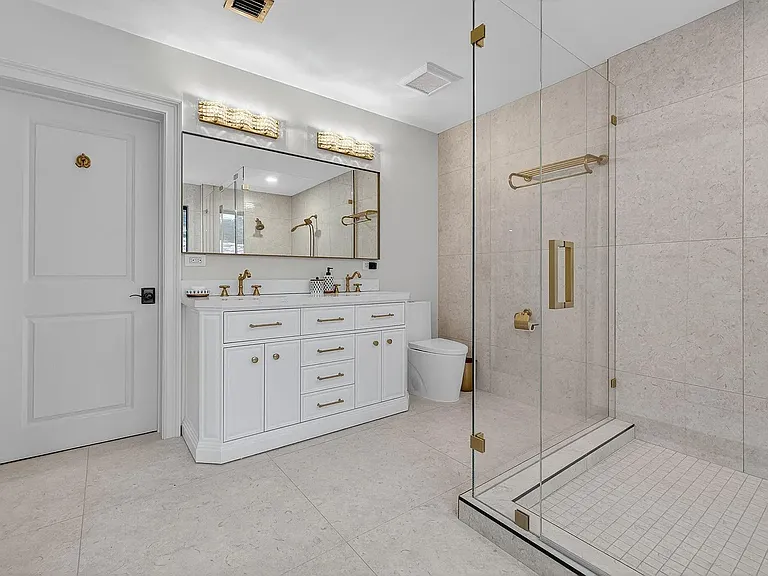 2616 Acacia Ct — Photo 4