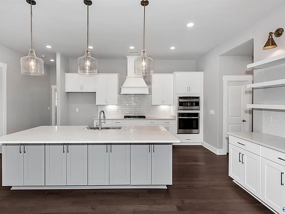 5th image of 6611 Camilla Dr NW