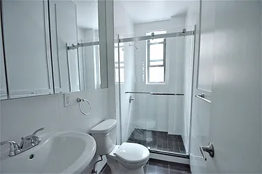 Rented by CITY SKYLINE REALTY INC