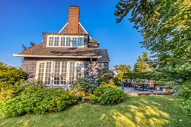 Sold by Century 21 American Homes