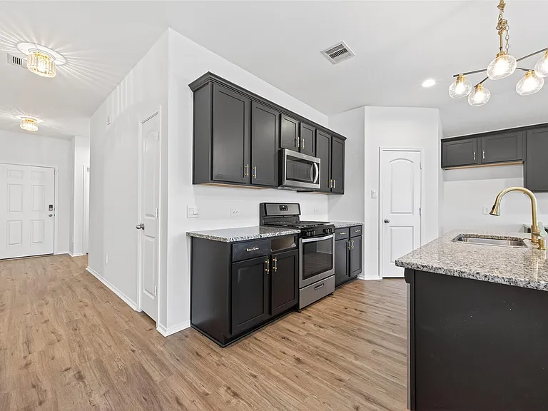20314 Tembec Dr — Photo 10