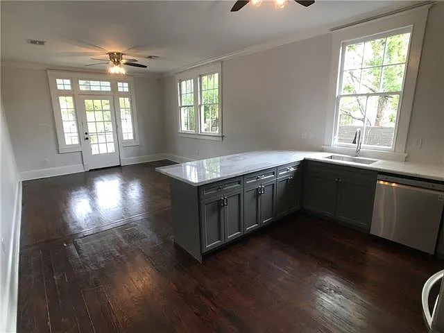 4532 Orleans Ave — Photo 4