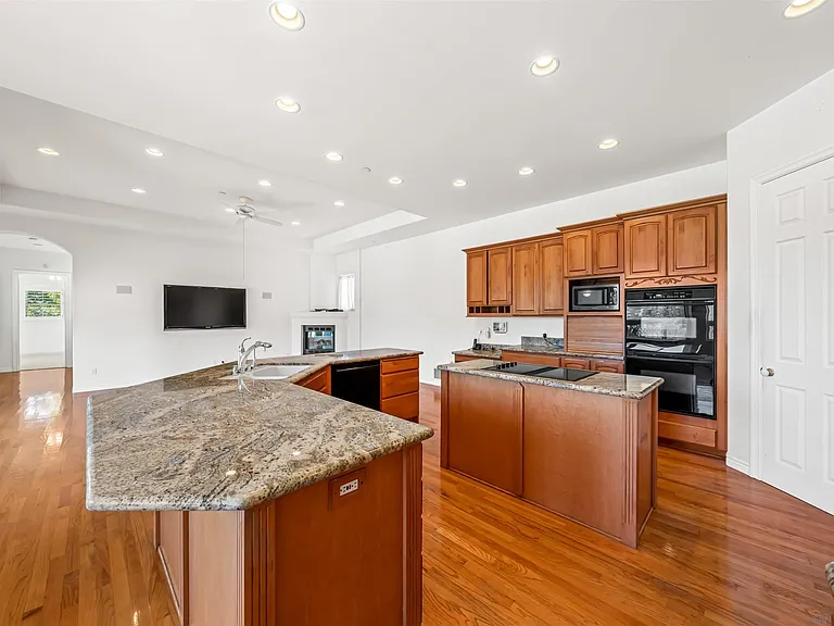 3377 Calle Margarita — Photo 13