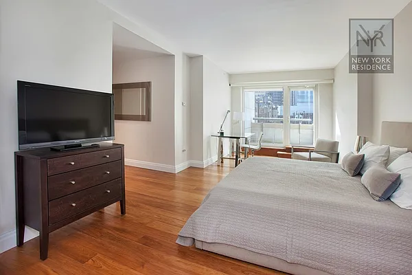 Rented by New York Residence | media 5